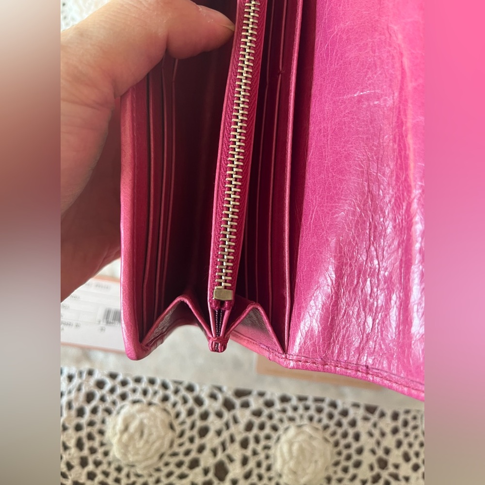 ***SOLD***NWT Authentic Miumiu Long Zip Bi-fold Pink Wallet - Picture 12 of 16